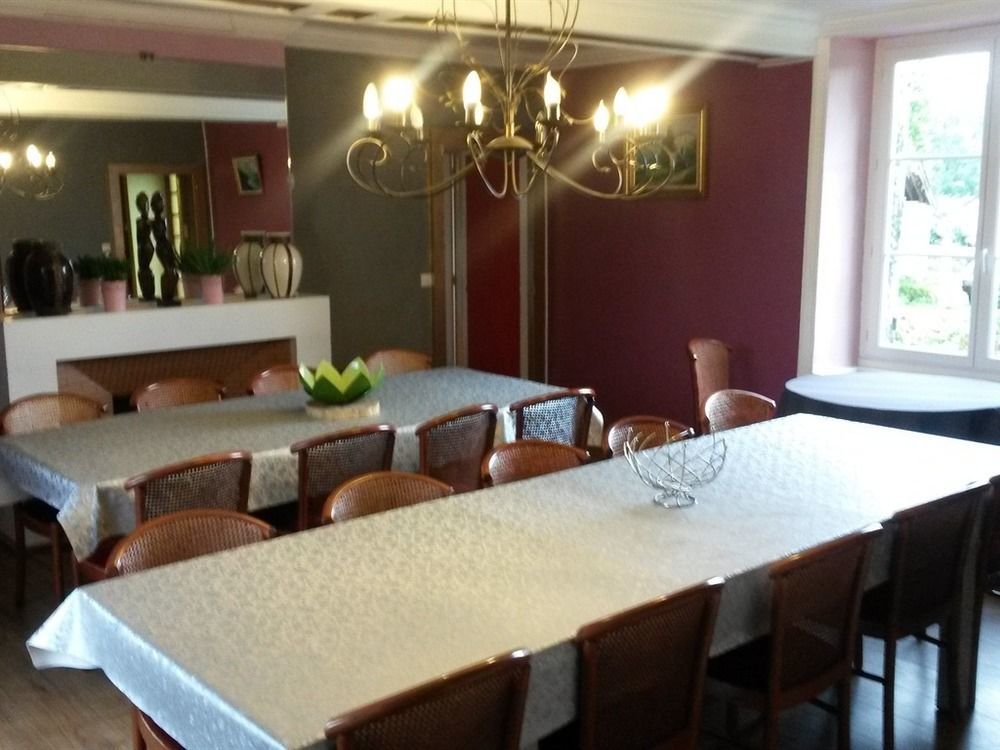 Condé-sur-Noireau Le Domaine De La Belle Normandie מראה חיצוני תמונה